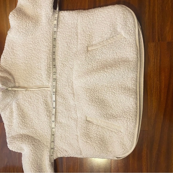 Workshop  women’s Cozy Winter Sherpa Teddy sweater - White size medium - Picture 8 of 9